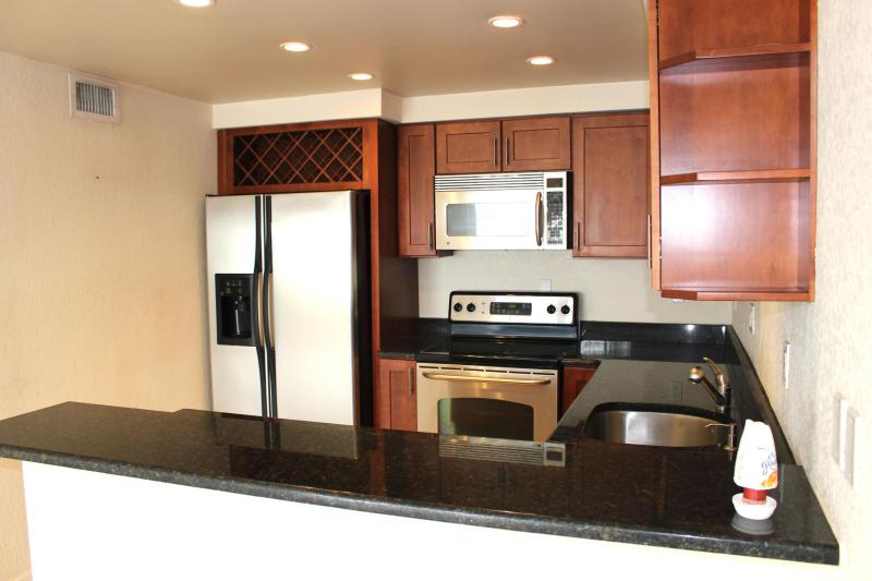  Condo & Townhome Photos