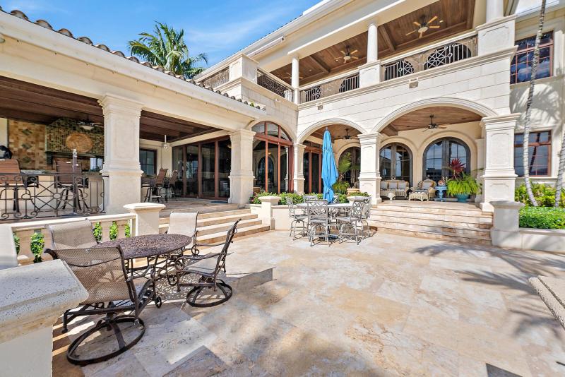  Single Family Homes Photo 15:  Palm Beach Gardens,  FL 33410