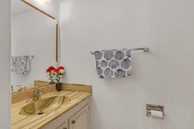 Condo & Townhome Photos