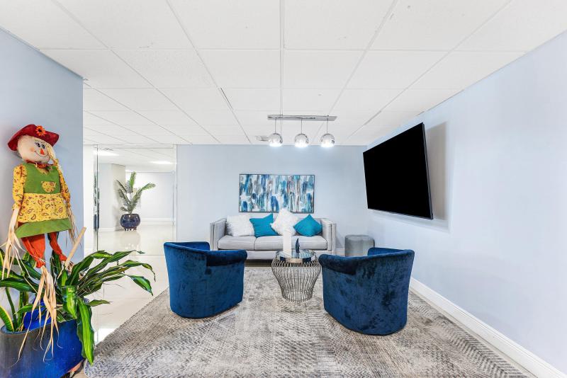  Condo & Townhome Photos
