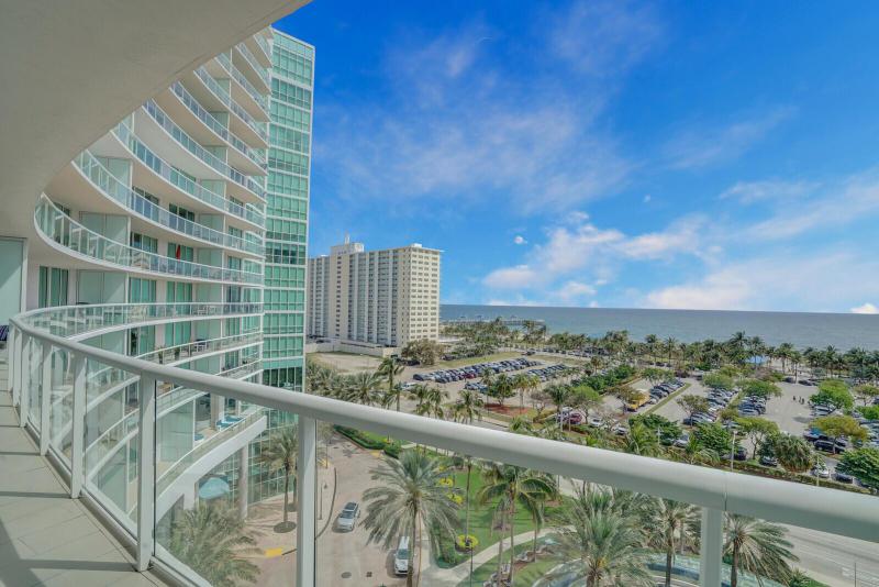  Condo & Townhome Photos
