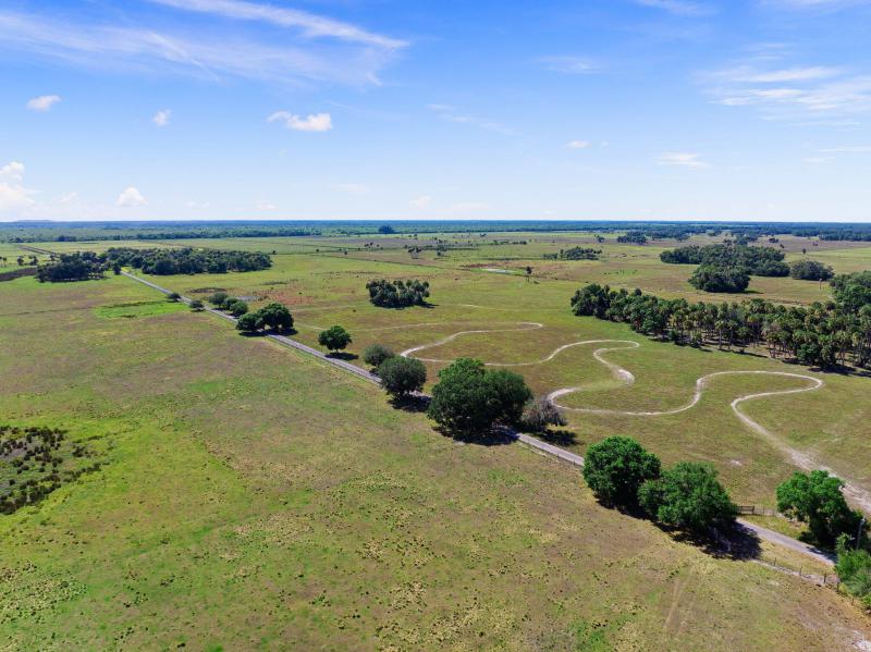  Commercial & Industrial Land Images 
