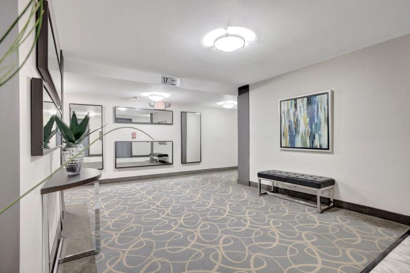  Condo & Townhome Photos