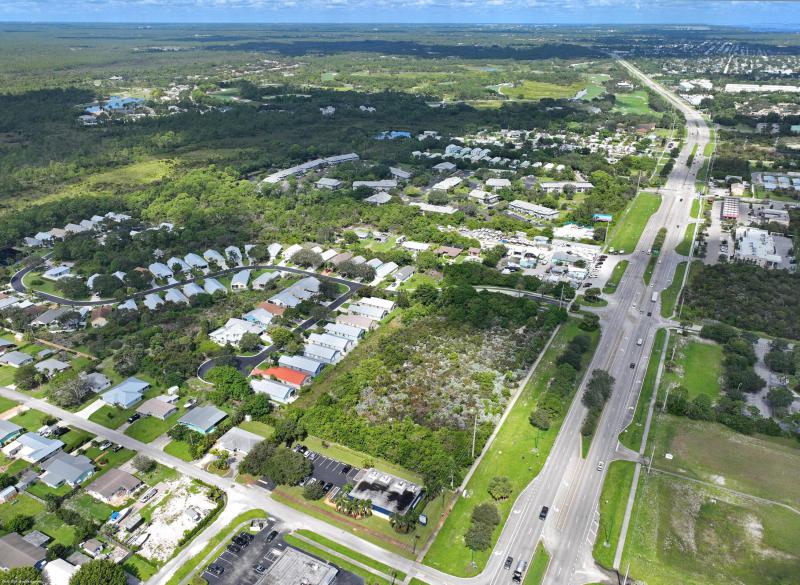  Commercial & Industrial Land Images 