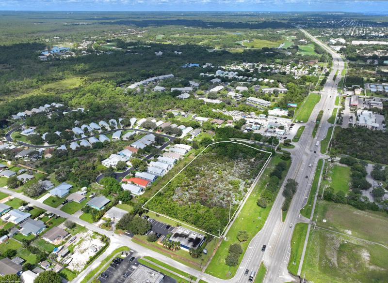 Commercial & Industrial Land Images 