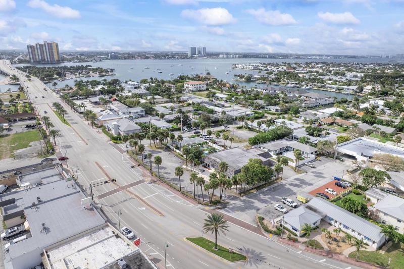  Commercial & Industrial Land Images 