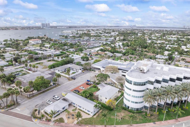  Commercial & Industrial Land Images 