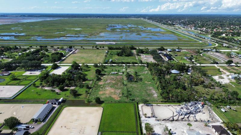  Commercial & Industrial Land Images 