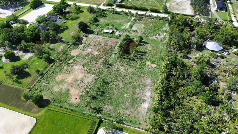  Commercial & Industrial Land Images 
