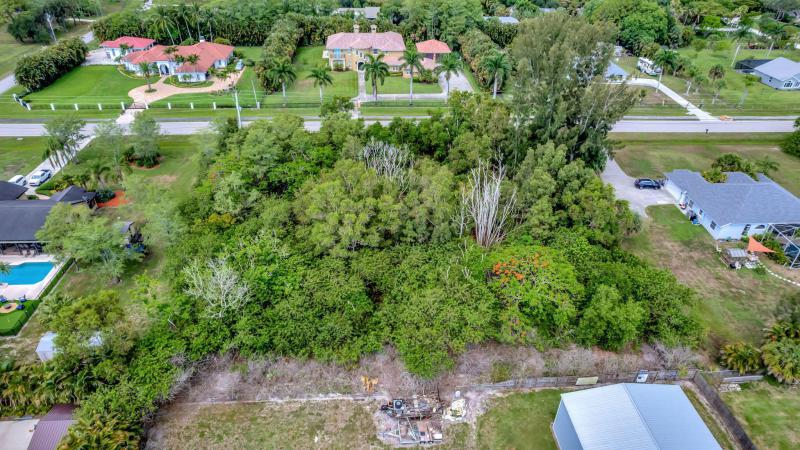  Commercial & Industrial Land Images 