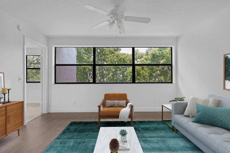  Condo & Townhome Photos