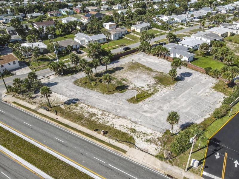  Commercial & Industrial Land Images 