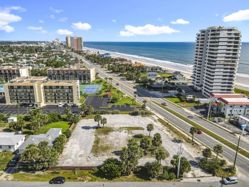  Commercial & Industrial Land Images 