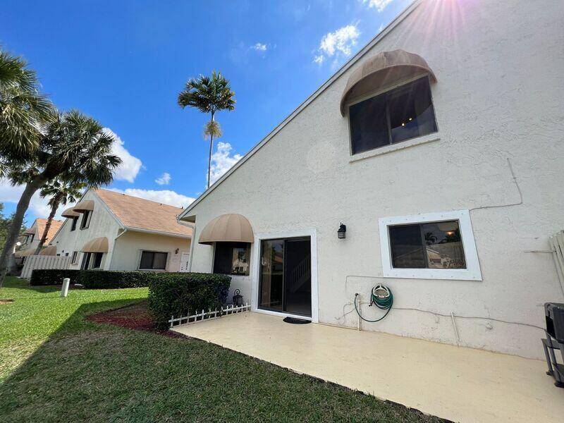 Condo & Townhome Photos