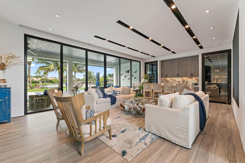 Single Family Homes Photo 11:  Jupiter,  FL 33458