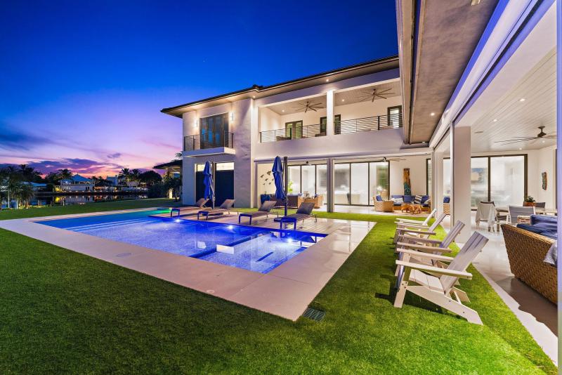  Single Family Homes Photo 59:  Jupiter,  FL 33458