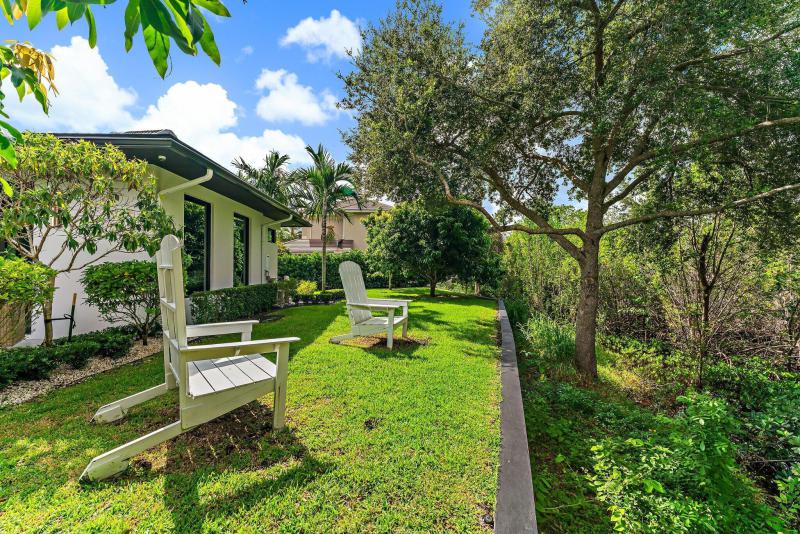  Single Family Homes Photo 70:  Jupiter,  FL 33458