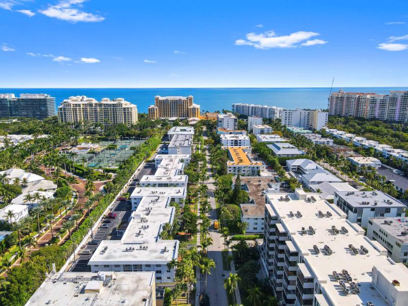  Condo & Townhome Photos