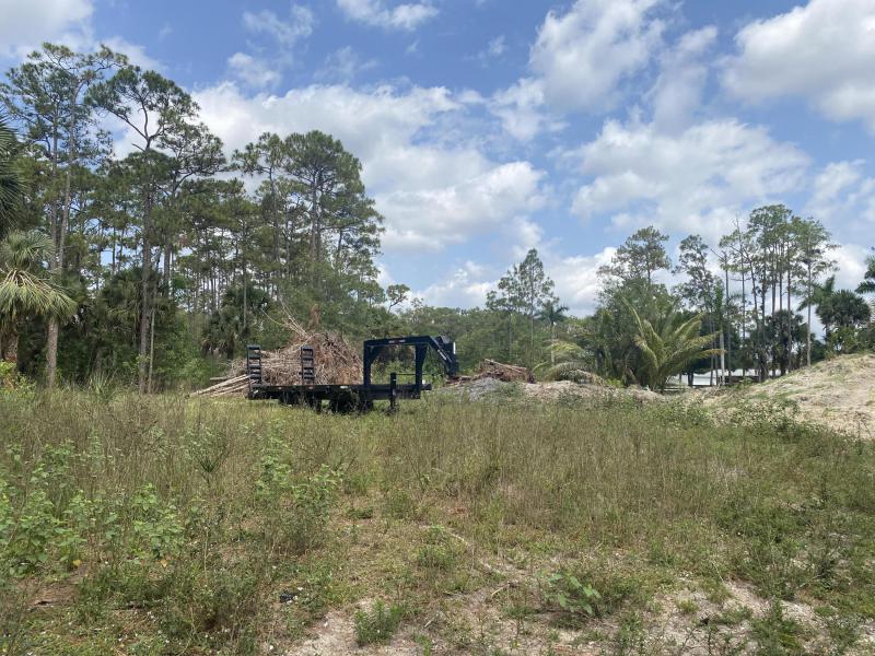  Commercial & Industrial Land Images 