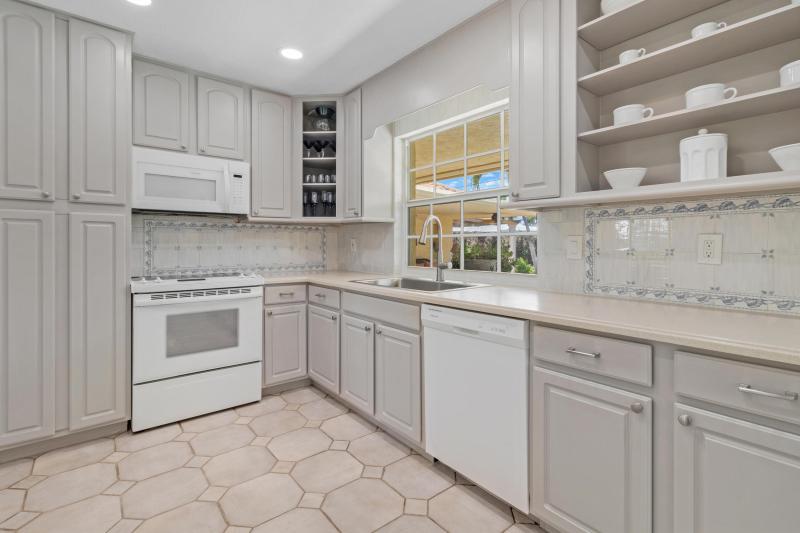  Single Family Homes Photo 14:  Fort Lauderdale,  FL 33308