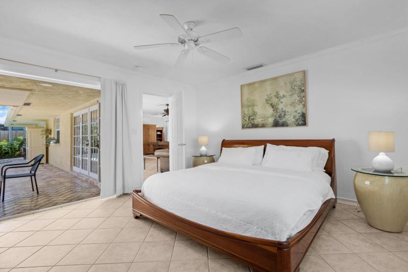  Single Family Homes Photo 22:  Fort Lauderdale,  FL 33308