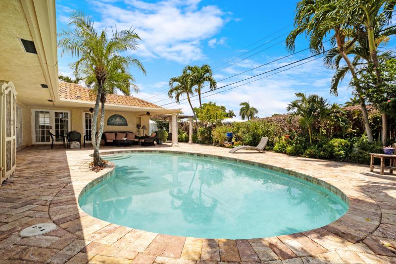  Single Family Homes Photo 42:  Fort Lauderdale,  FL 33308