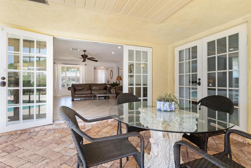  Single Family Homes Photo 44:  Fort Lauderdale,  FL 33308
