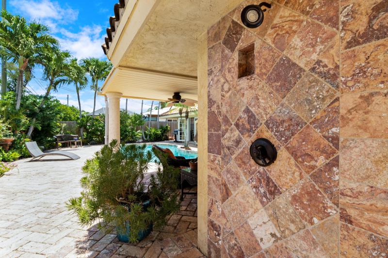  Single Family Homes Photo 51:  Fort Lauderdale,  FL 33308