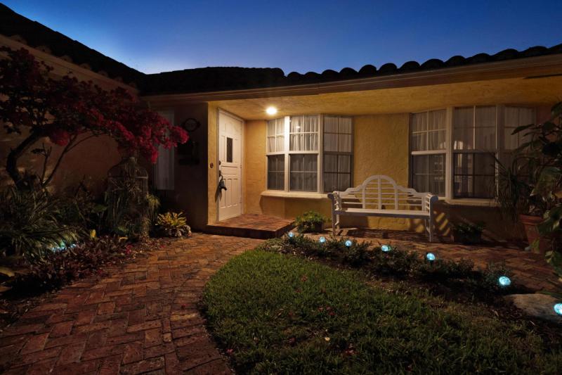  Single Family Homes Photo 58:  Fort Lauderdale,  FL 33308