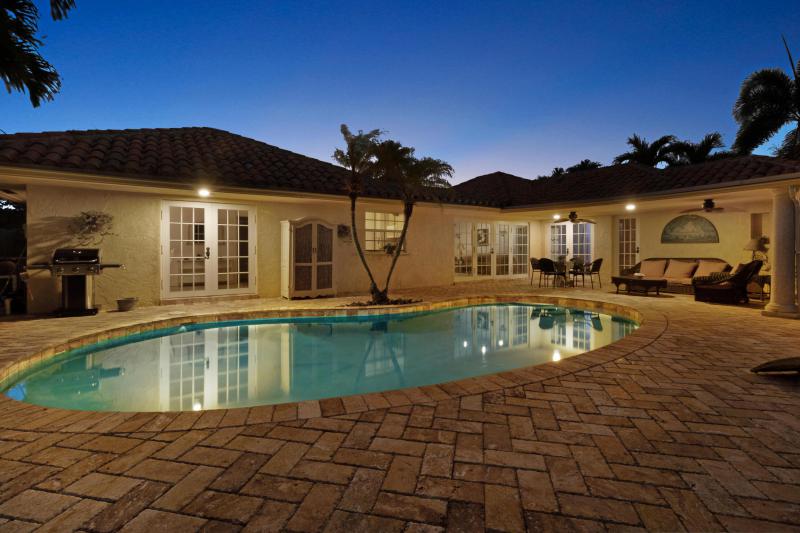  Single Family Homes Photo 61:  Fort Lauderdale,  FL 33308