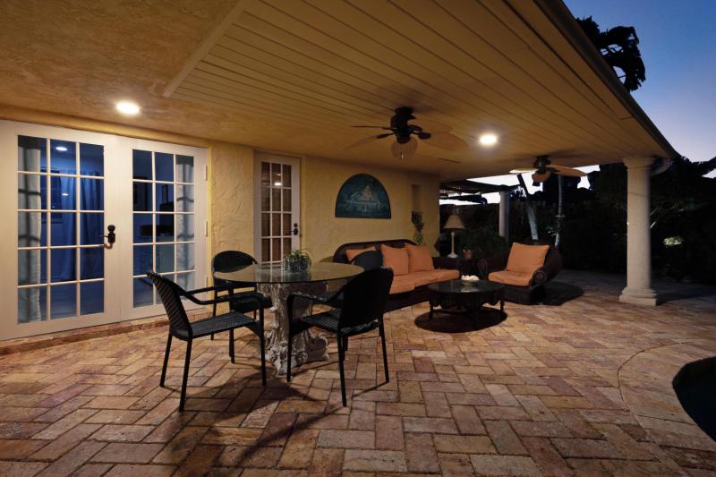  Single Family Homes Photo 64:  Fort Lauderdale,  FL 33308