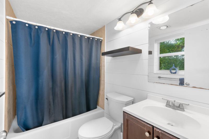 Condo & Townhome Photos