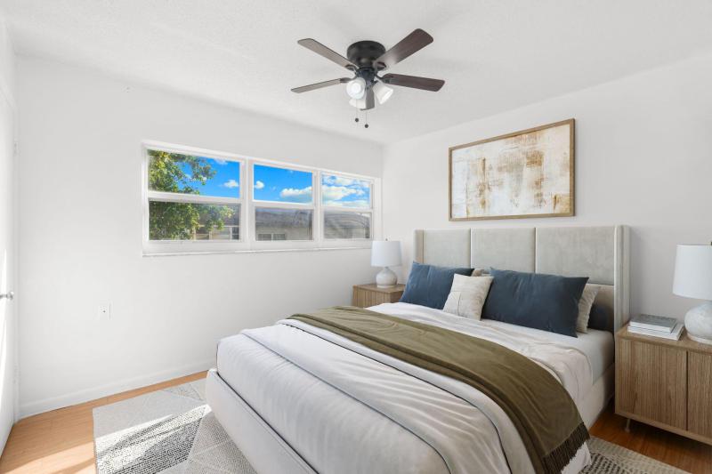  Condo & Townhome Photos