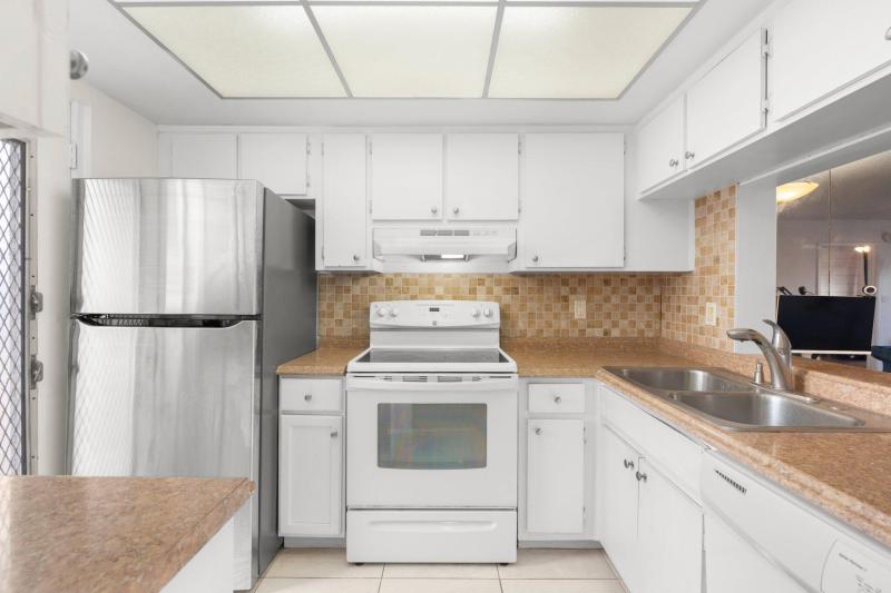  Condo & Townhome Photos
