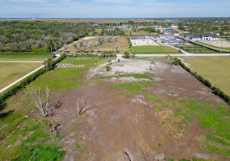  Commercial & Industrial Land Images 