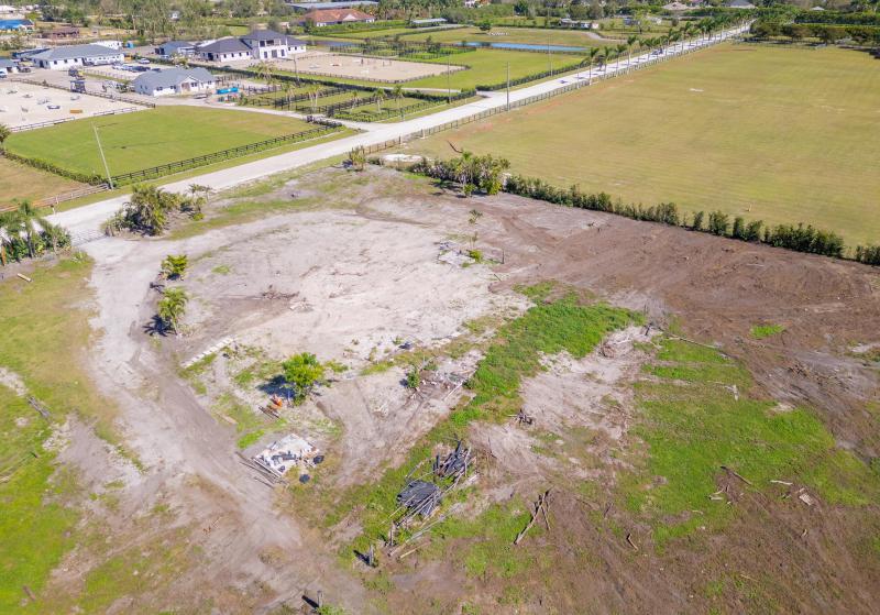  Commercial & Industrial Land Images 