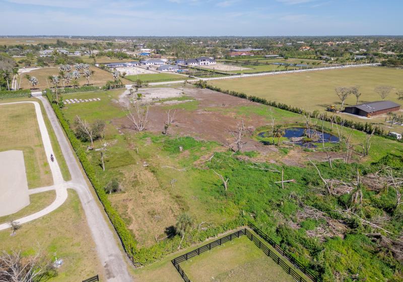  Commercial & Industrial Land Images 