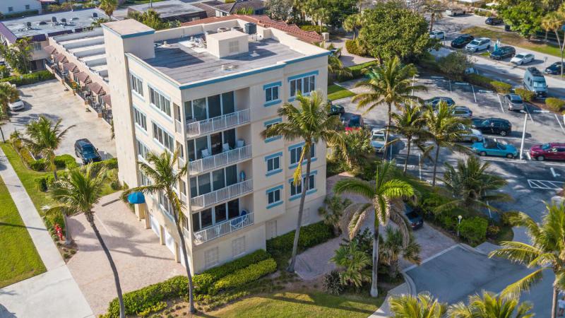  Condo & Townhome Photos