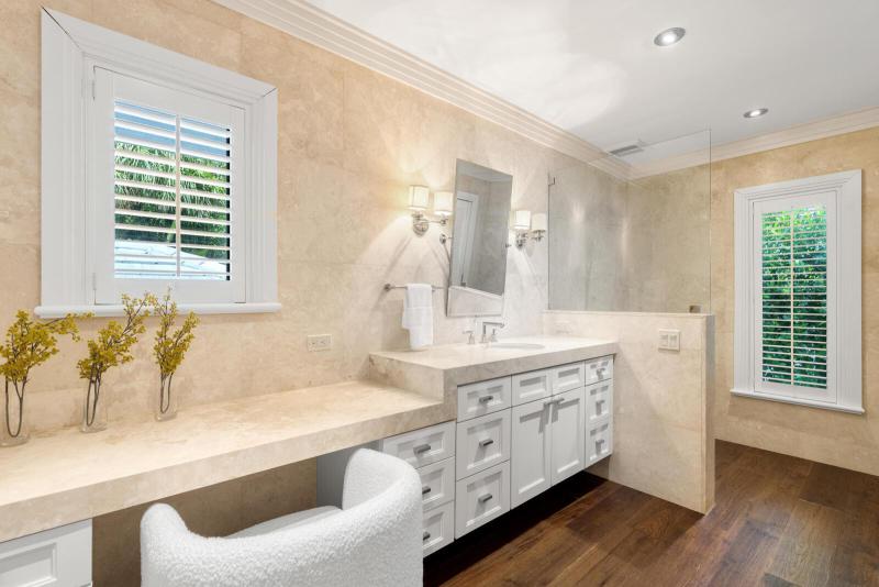  Single Family Homes Photo 14:  Palm Beach,  FL 33480