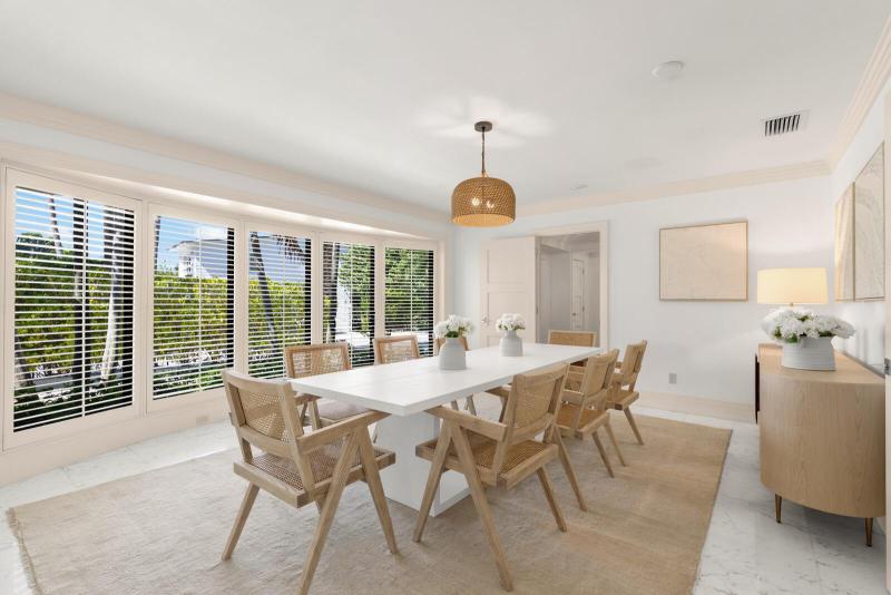  Single Family Homes Photo 2:  Palm Beach,  FL 33480