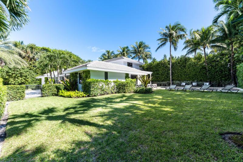  Single Family Homes Photo 20:  Palm Beach,  FL 33480