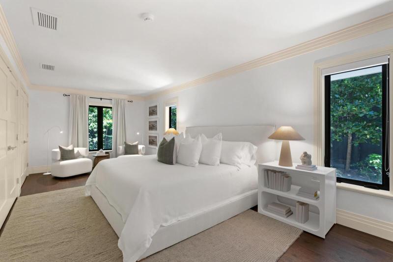  Single Family Homes Photo 47:  Palm Beach,  FL 33480