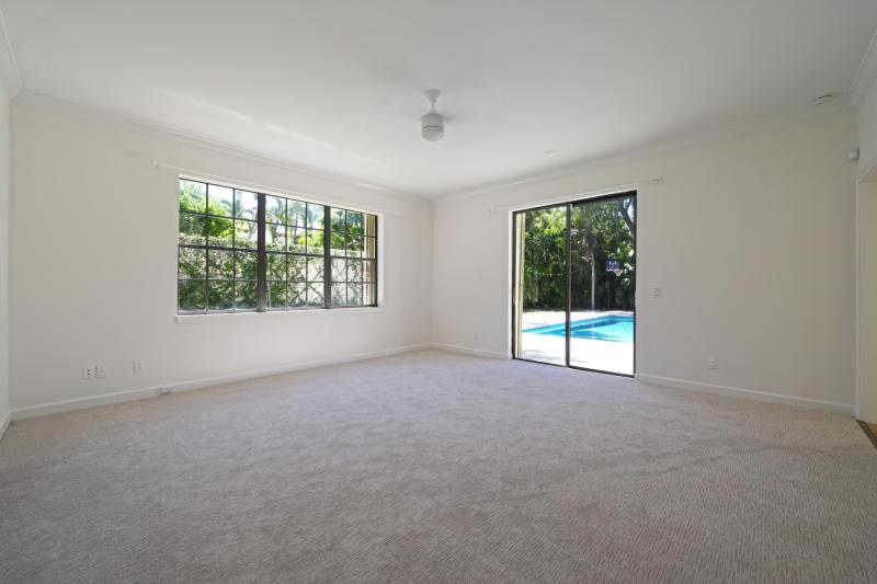  Single Family Homes Photo 13:  Palm Beach,  FL 33480