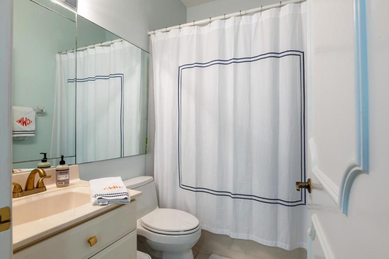  Single Family Homes Photo 17:  Palm Beach,  FL 33480
