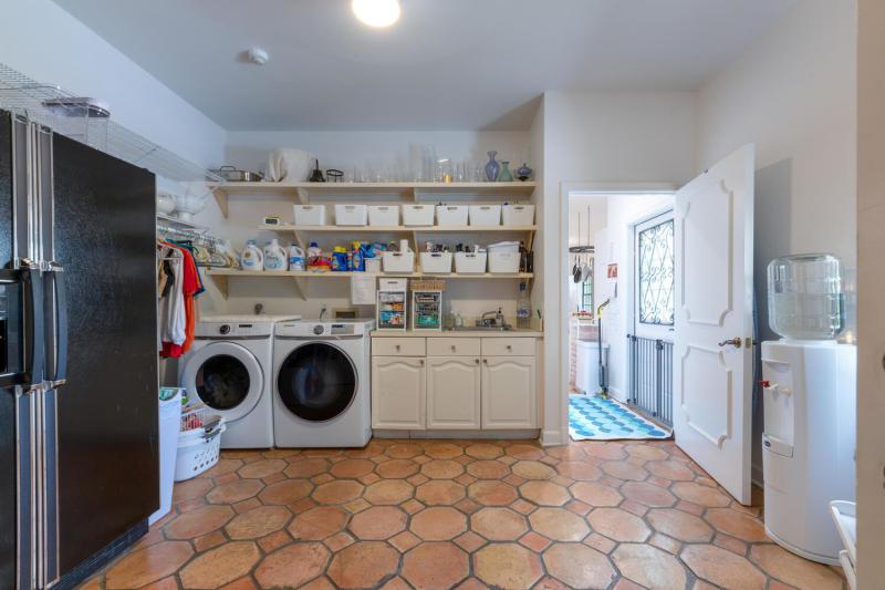  Single Family Homes Photo 9:  Palm Beach,  FL 33480