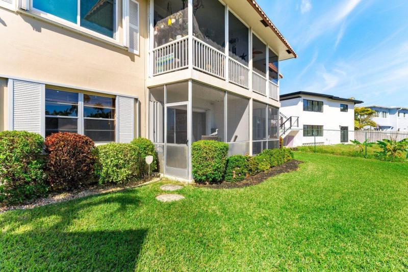  Condo & Townhome Photos
