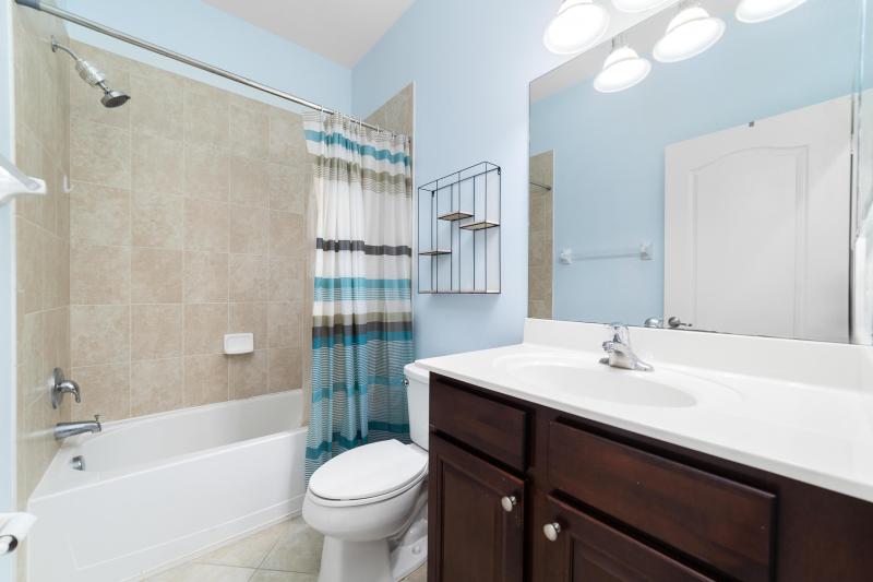  Condo & Townhome Photos