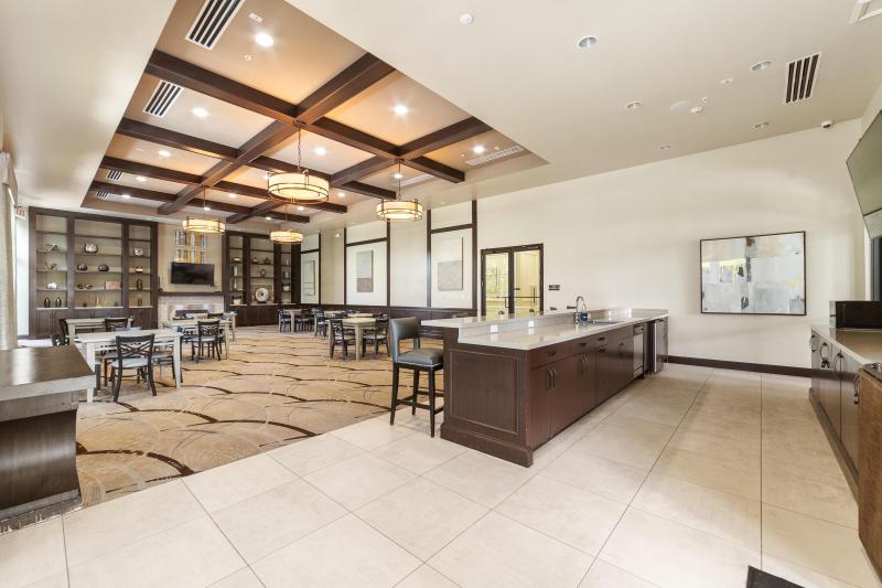  Condo & Townhome Photos