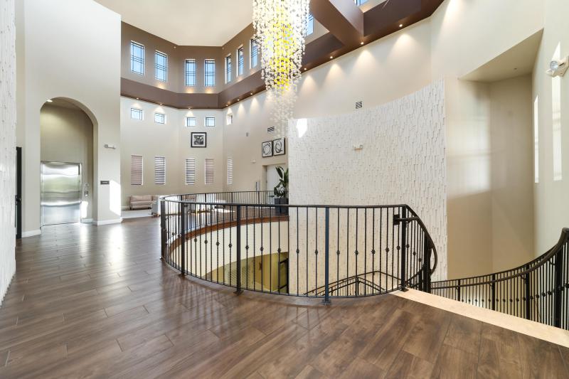  Condo & Townhome Photos