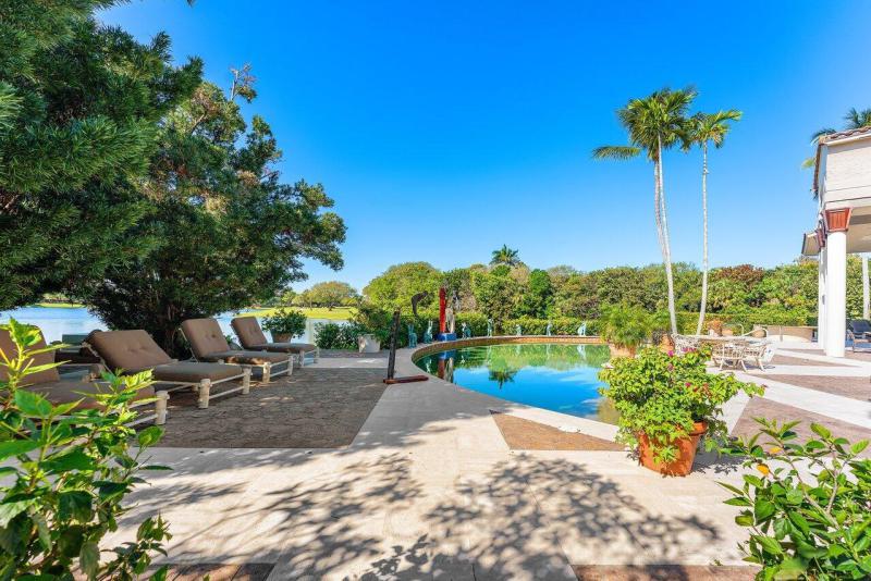  Single Family Homes Photo 16:  Palm Beach Gardens,  FL 33410